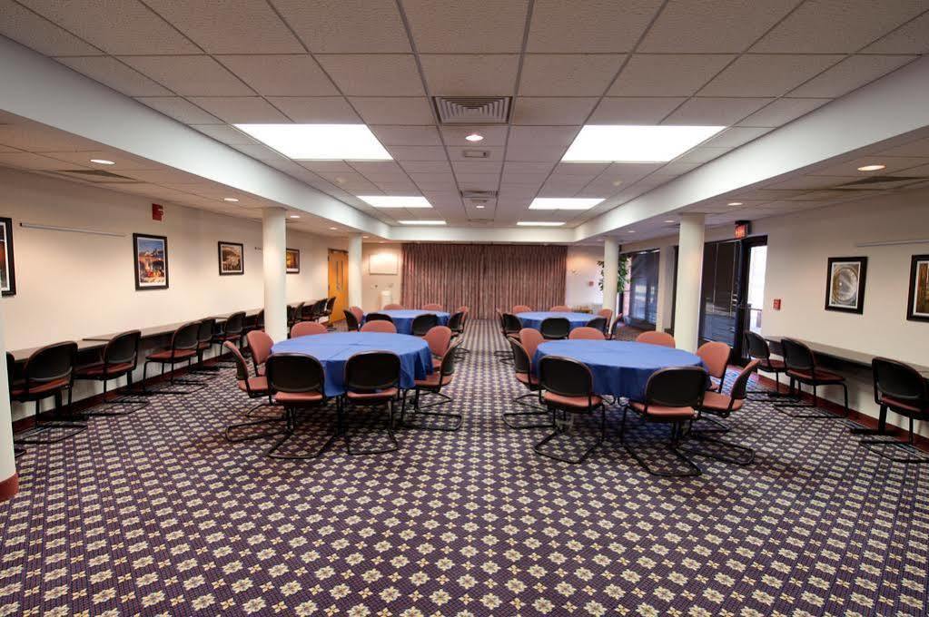 University Of Virginia Inn At Darden Charlottesville Exterior foto